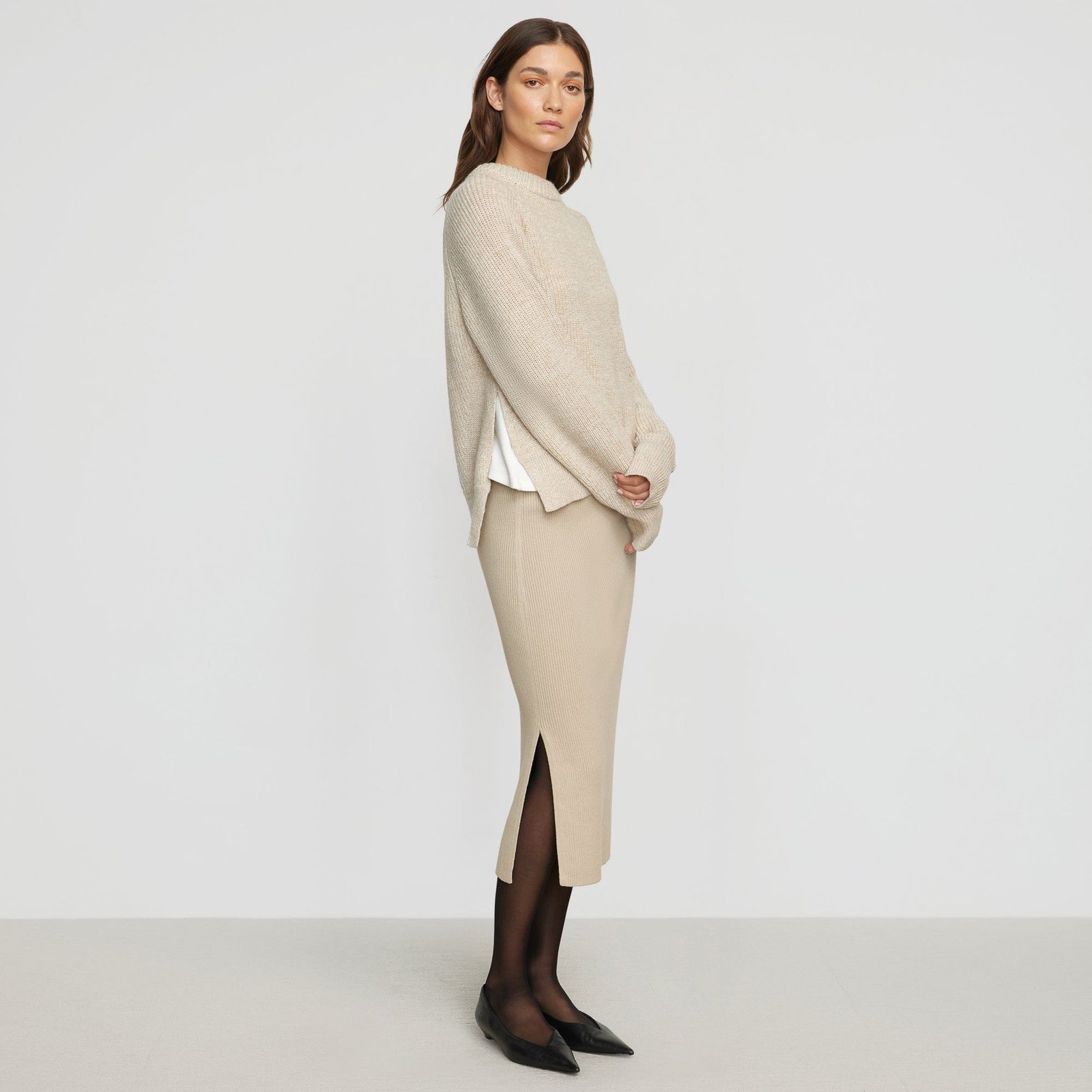 faustine-ribbed-knit-skirt-oatmeal-0_b0974621-0b0f-45ed-9290-536162277f44