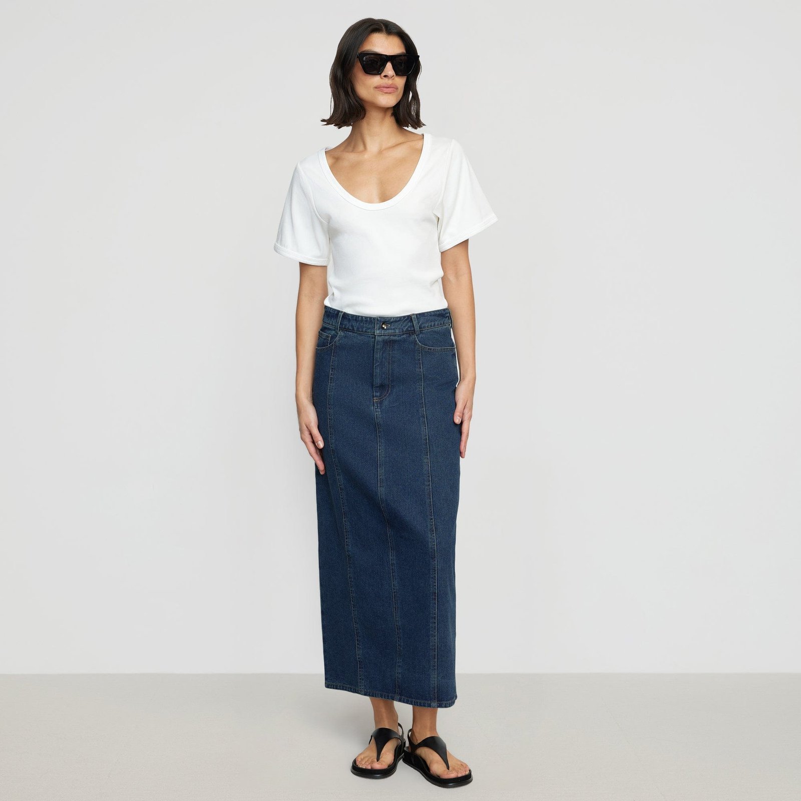 riley-denim-maxi-skirt-indigo-0_690637cb-9b5e-4ea8-91c7-12729ca86442